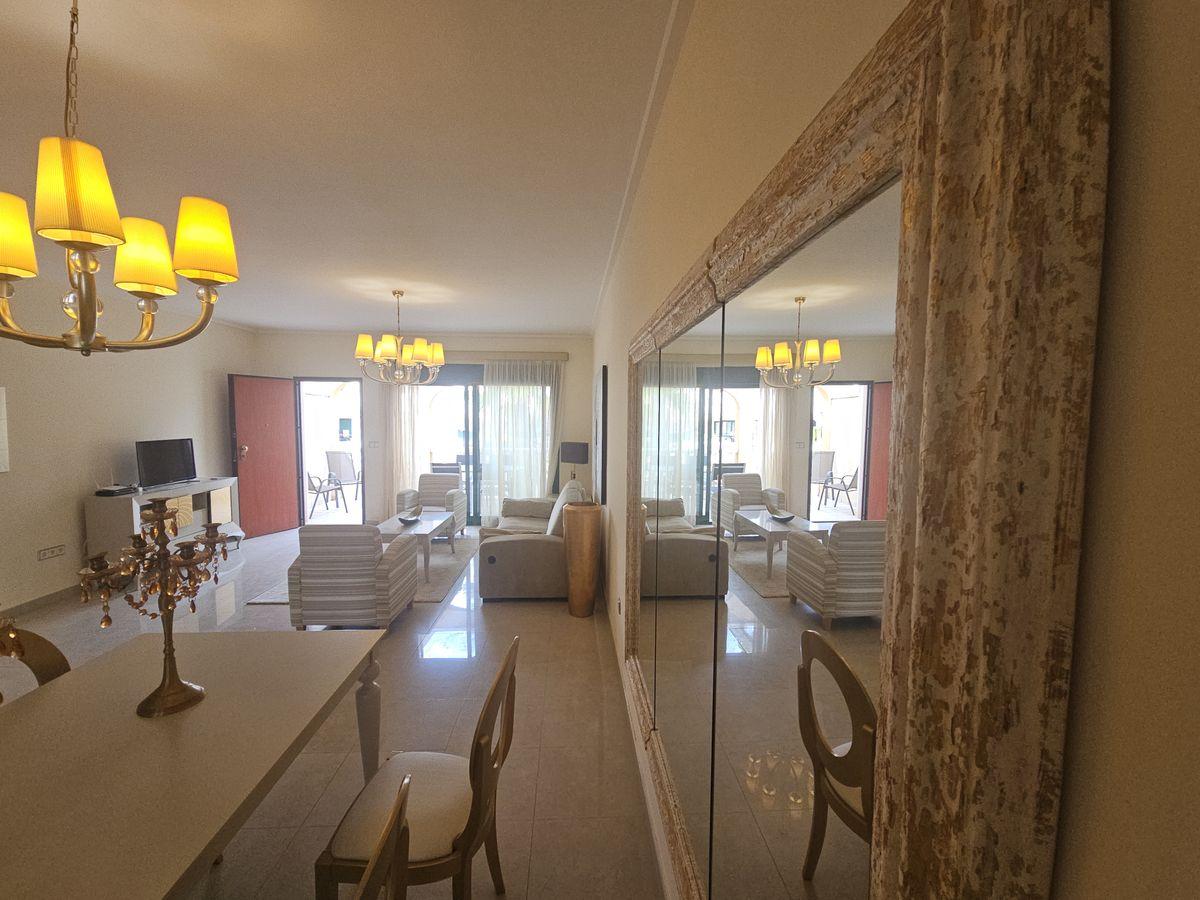 Chalet adosado en Venta en Calle Gerona - 2