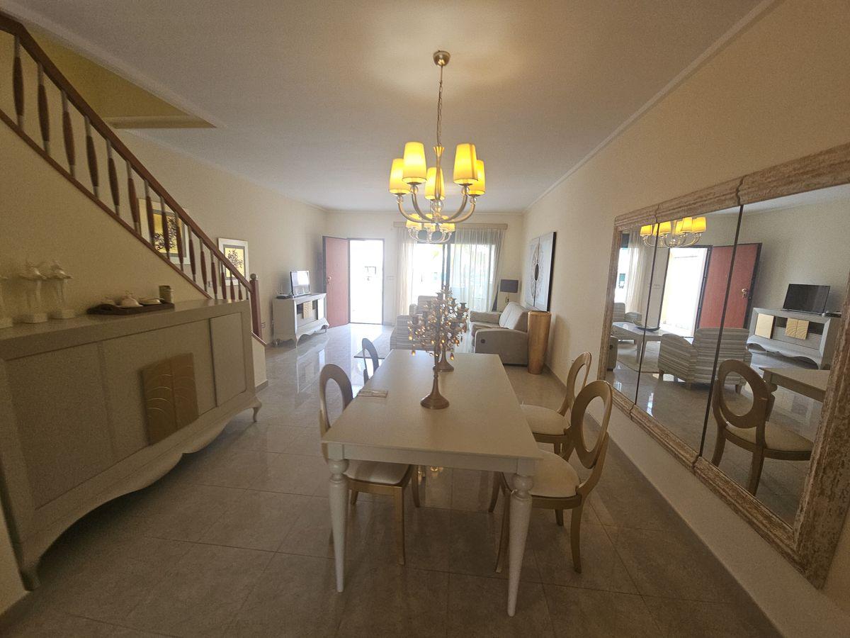 Chalet adosado en Venta en Calle Gerona - 3