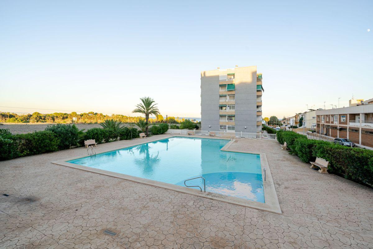 Piso en Venta en Calle Arrecife - 24