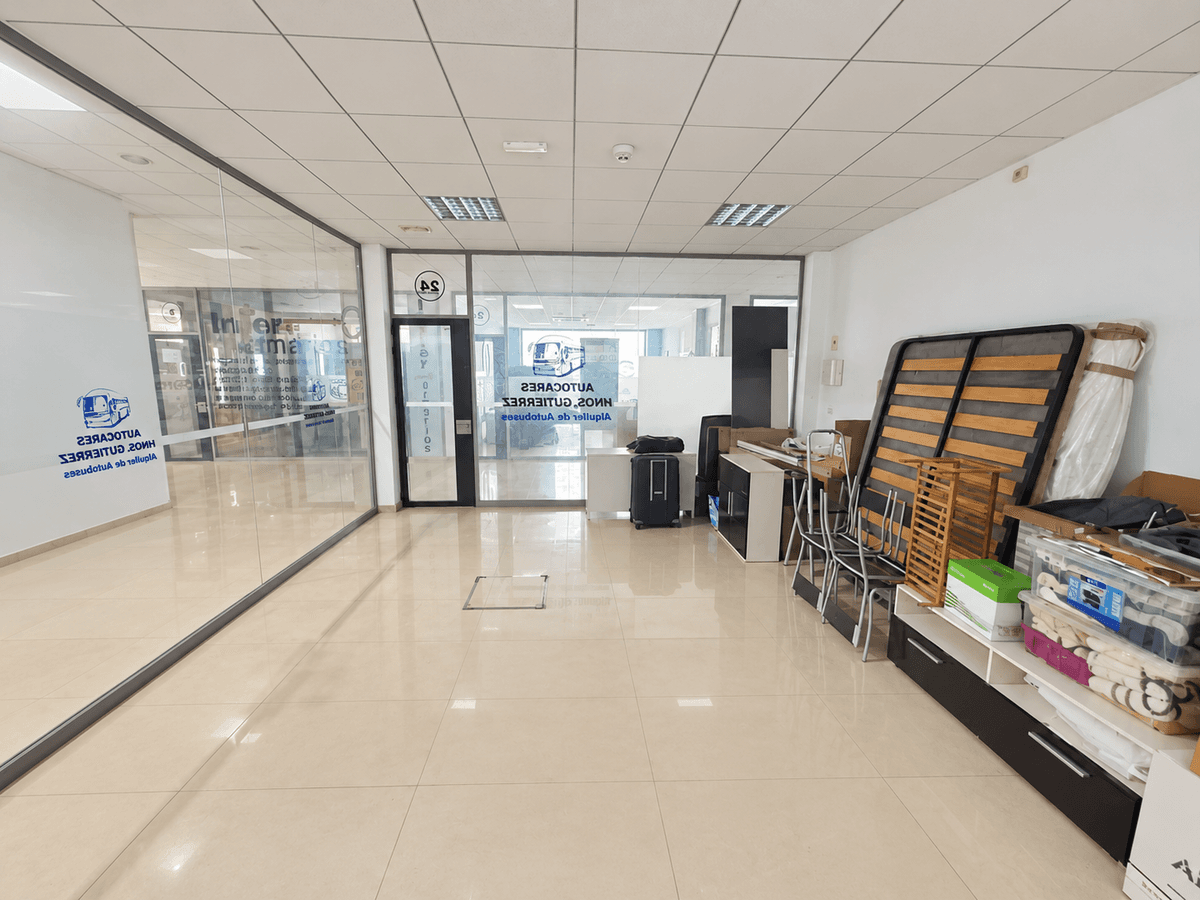 Oficina en Venta en Avenida Espartinas - 15