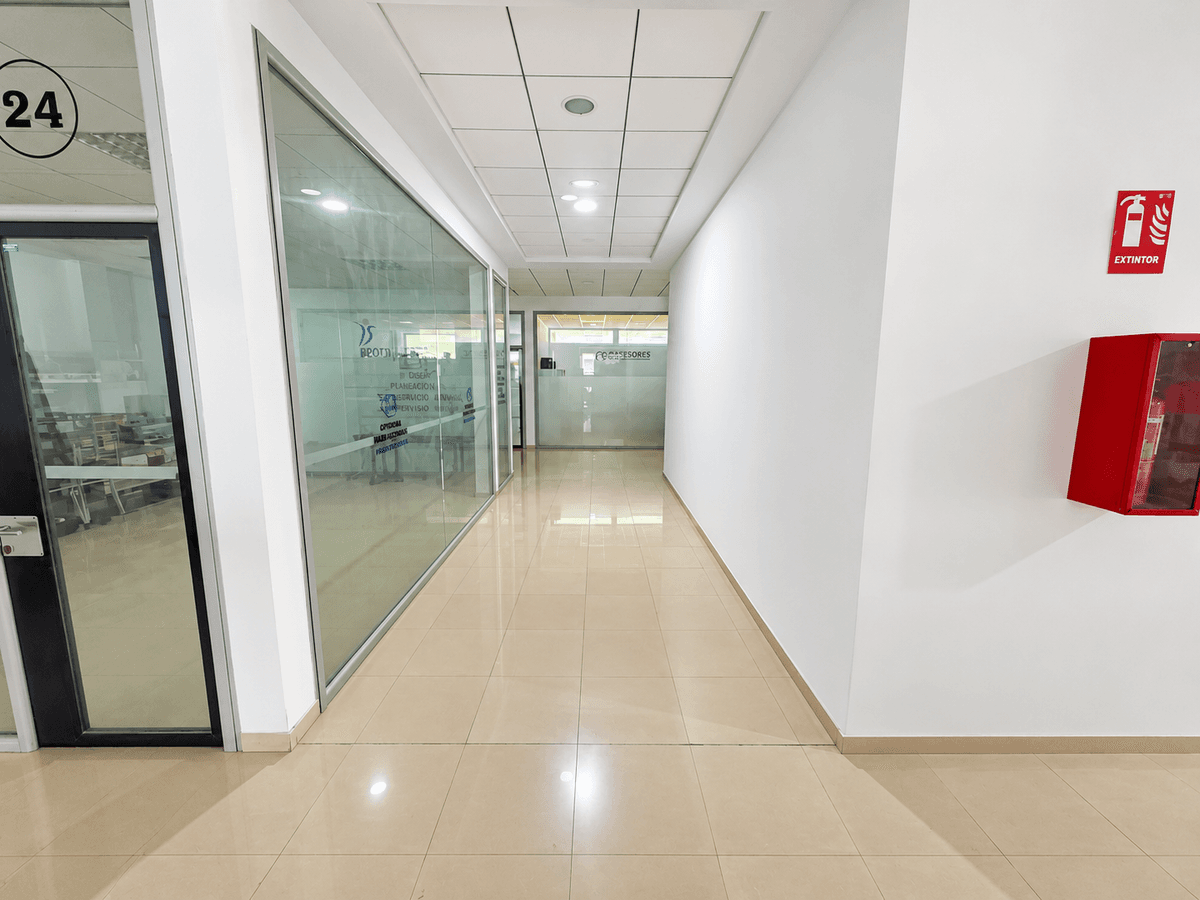 Oficina en Venta en Avenida Espartinas - 4