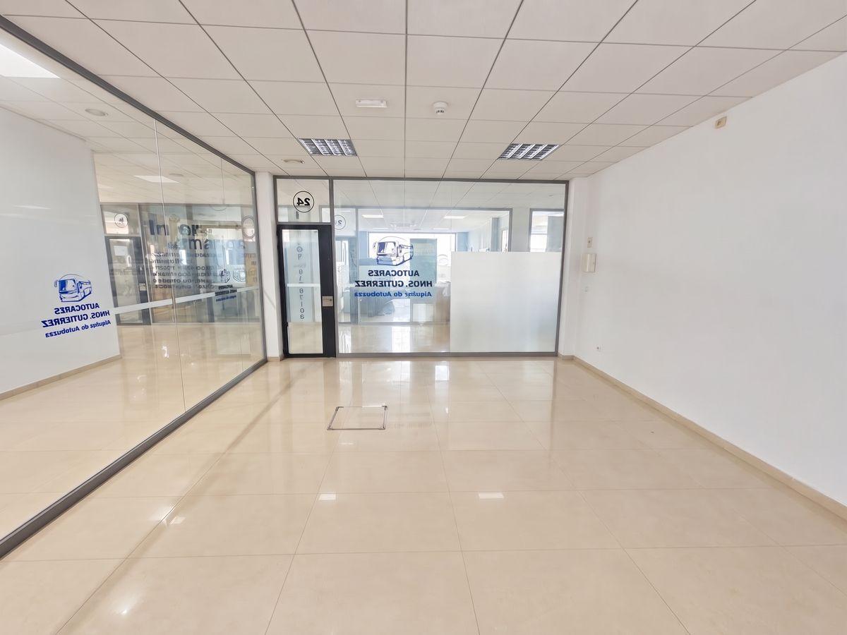 Oficina en Venta en Avenida Espartinas - 21