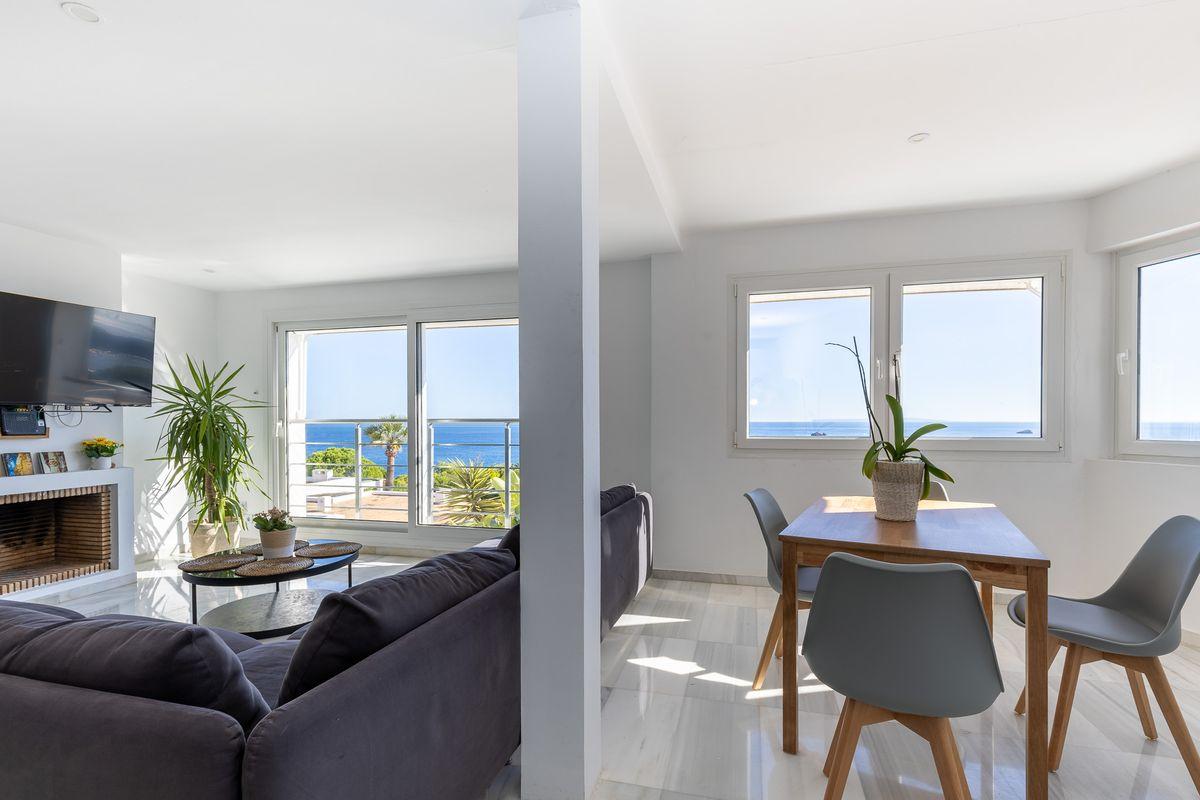 Chalet adosado en Venta en Calle Jose Luis Grasset - 15