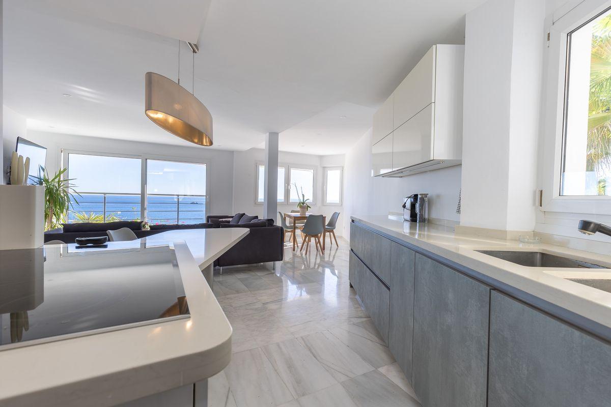 Chalet adosado en Venta en Calle Jose Luis Grasset - 16