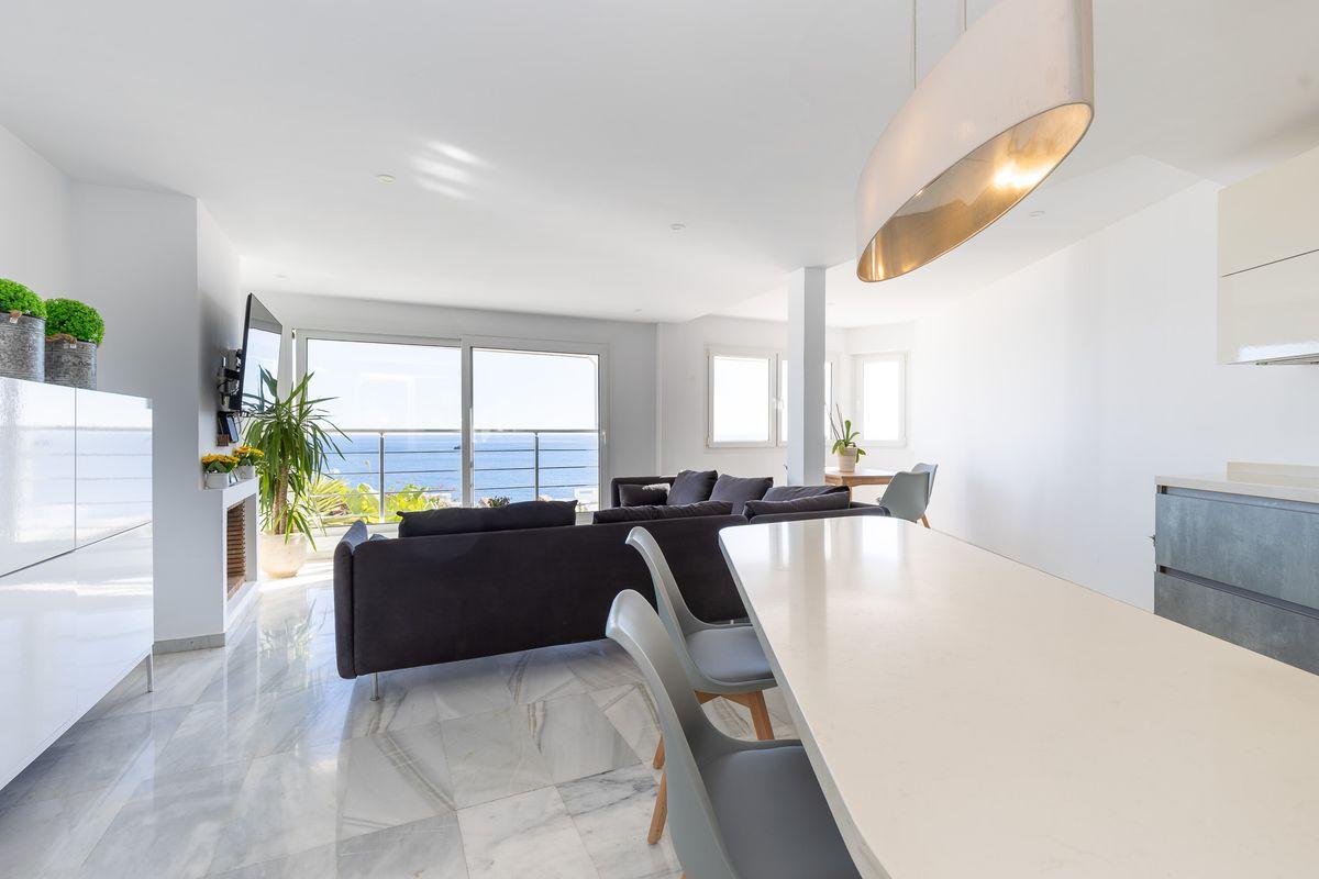 Chalet adosado en Venta en Calle Jose Luis Grasset - 17