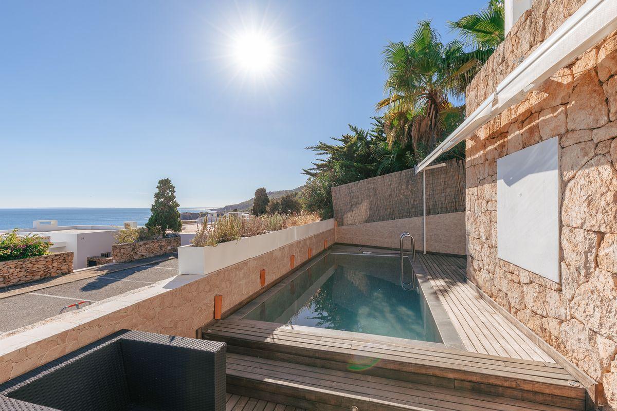 Chalet adosado en Venta en Calle Jose Luis Grasset - 4