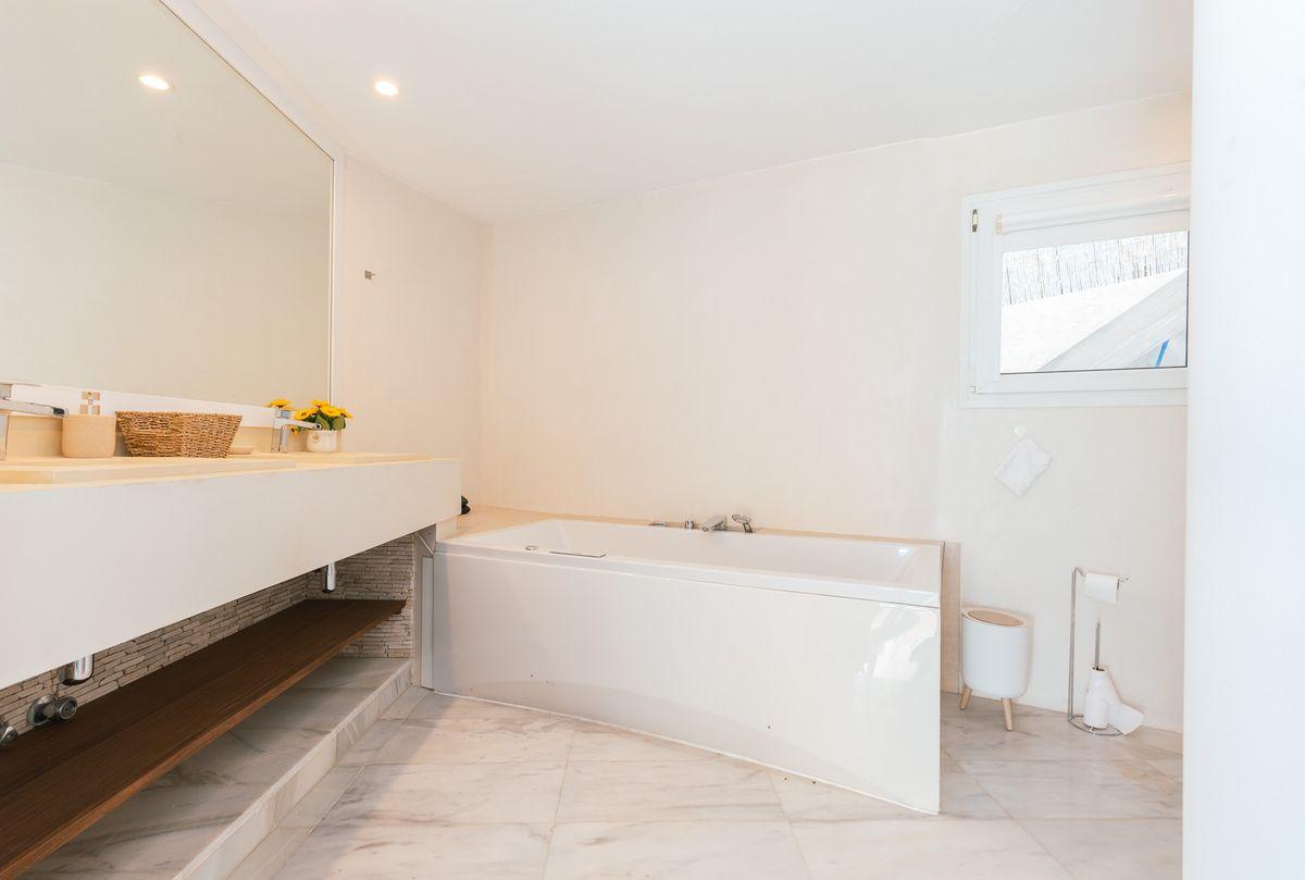 Chalet adosado en Venta en Calle Jose Luis Grasset - 29