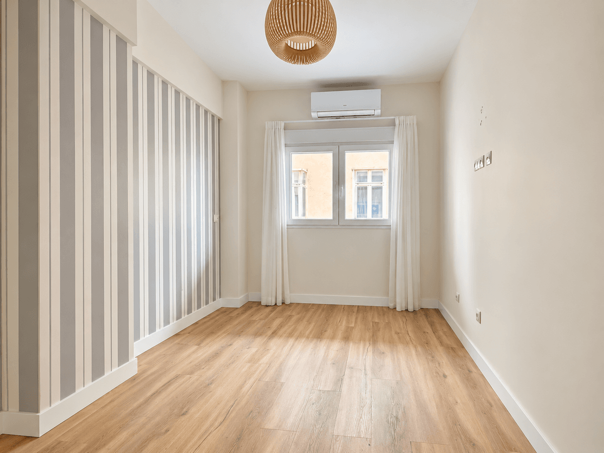 Piso en Venta en Calle San Juan de Letrán - 6