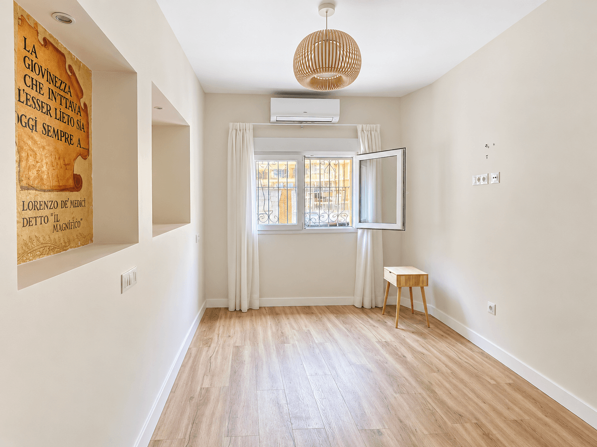 Piso en Venta en Calle Gómez Pallete - 31