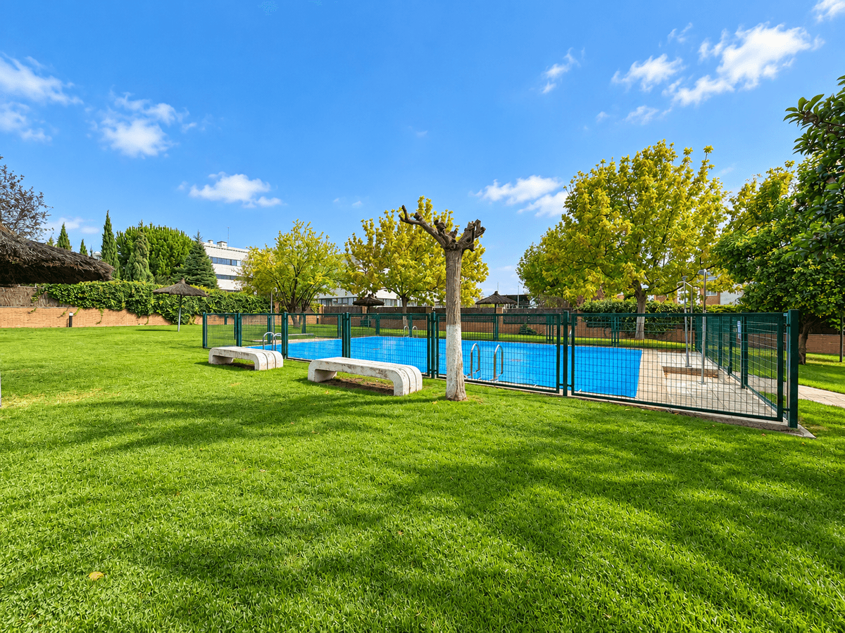 Piso en Venta en Parque Empresarial - 35