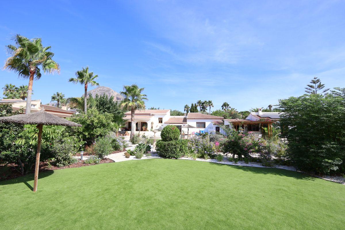 Villa en Venta en Partida Tosal - Zona dels Castellans - 35