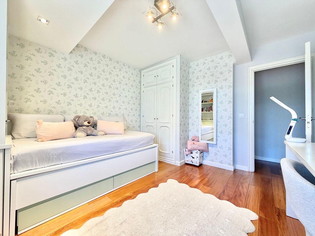 Chalet en Venta en Avenida de Marsil - 87