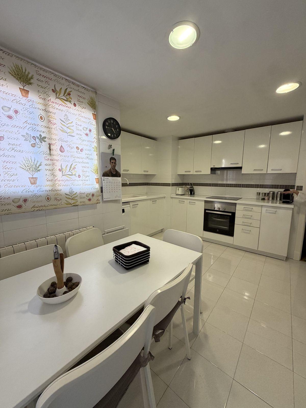 Piso en Venta en Calle de Yécora - 11