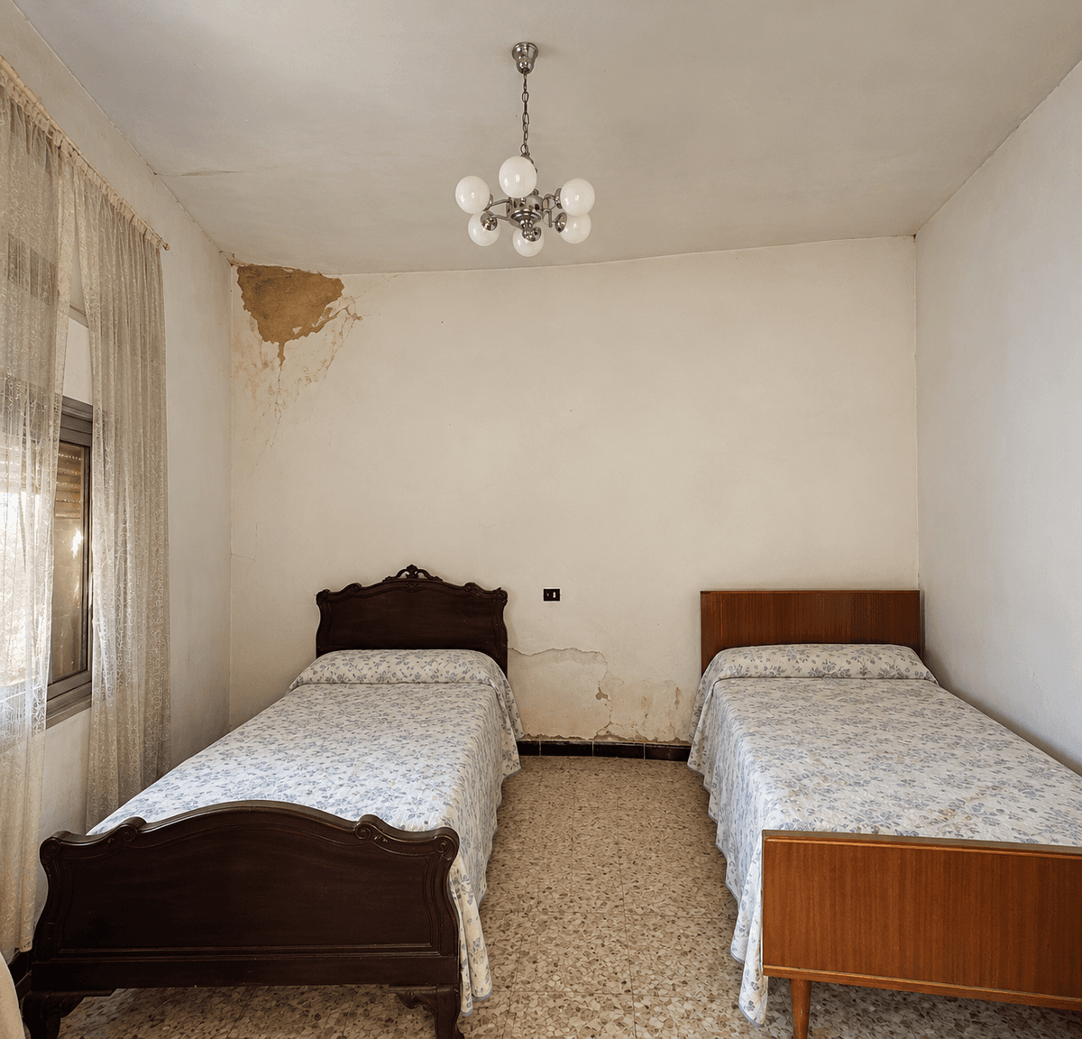 Chalet Pareado en Venta en Calle Virgen del Rosario - 8