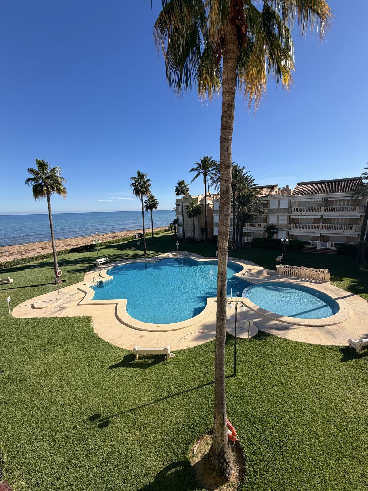 Piso en Venta en Carretera de les Marines a Dénia - 28