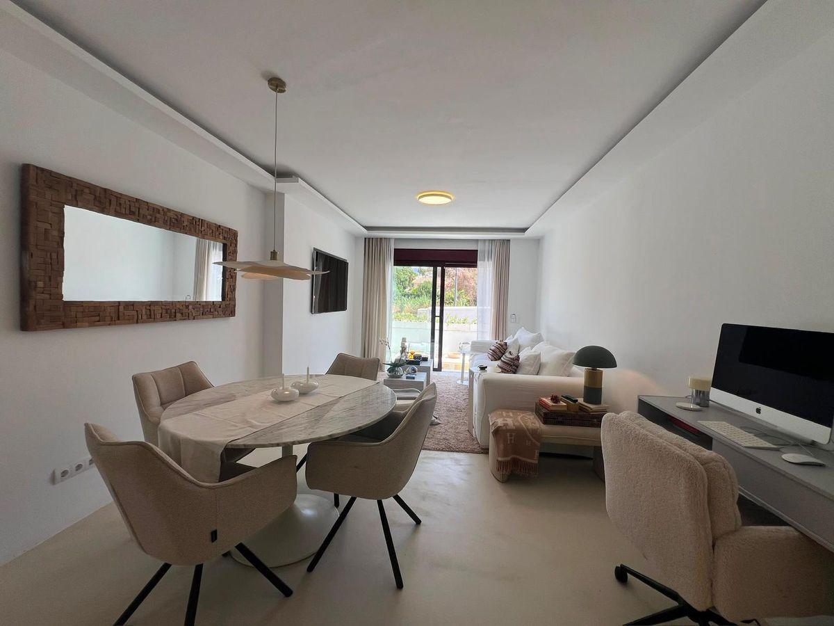Piso en Venta en Calle Califa Nva Andalucía - 3