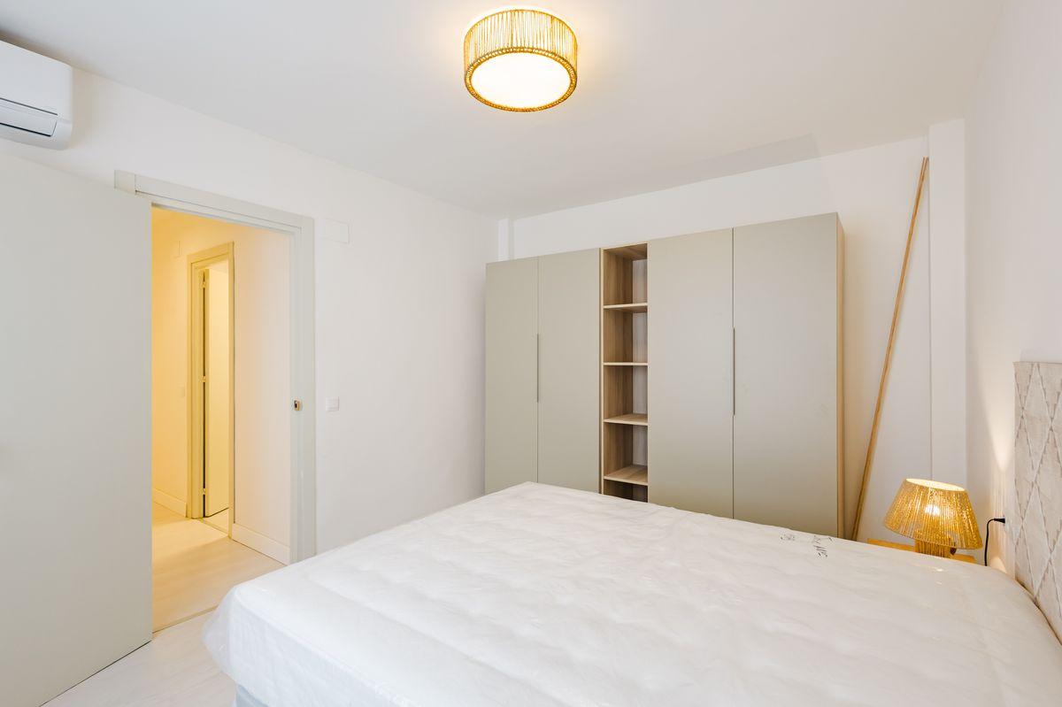 Piso en Venta en Calle Juan de Herrera - 31