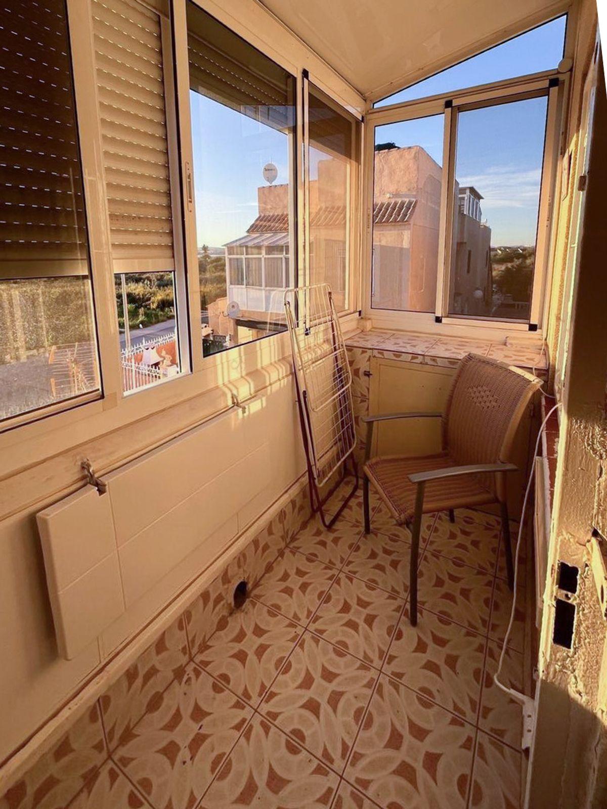 Chalet adosado en Alquiler en Calle Antonio Rodriguez Parodi - 19