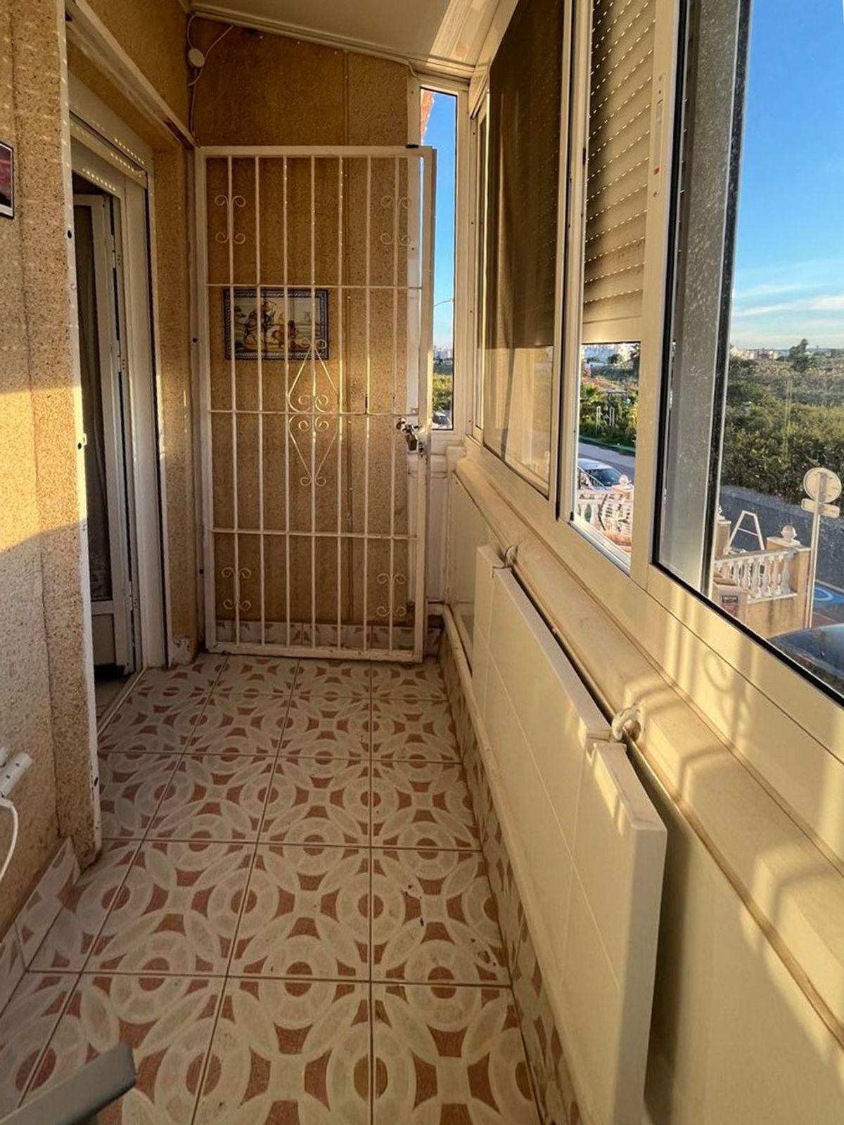 Chalet adosado en Alquiler en Calle Antonio Rodriguez Parodi - 18