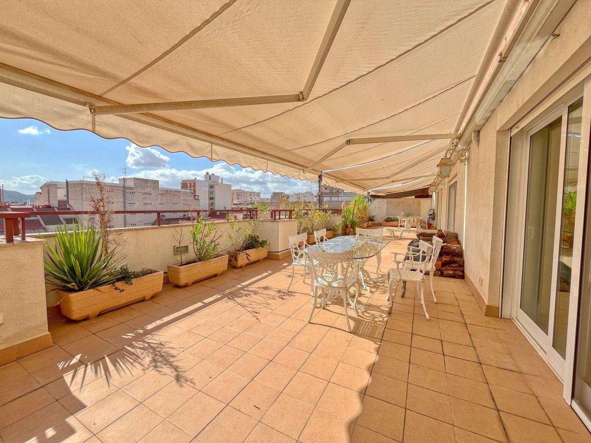 Piso en Venta en Calle Juan Carlos I - 25