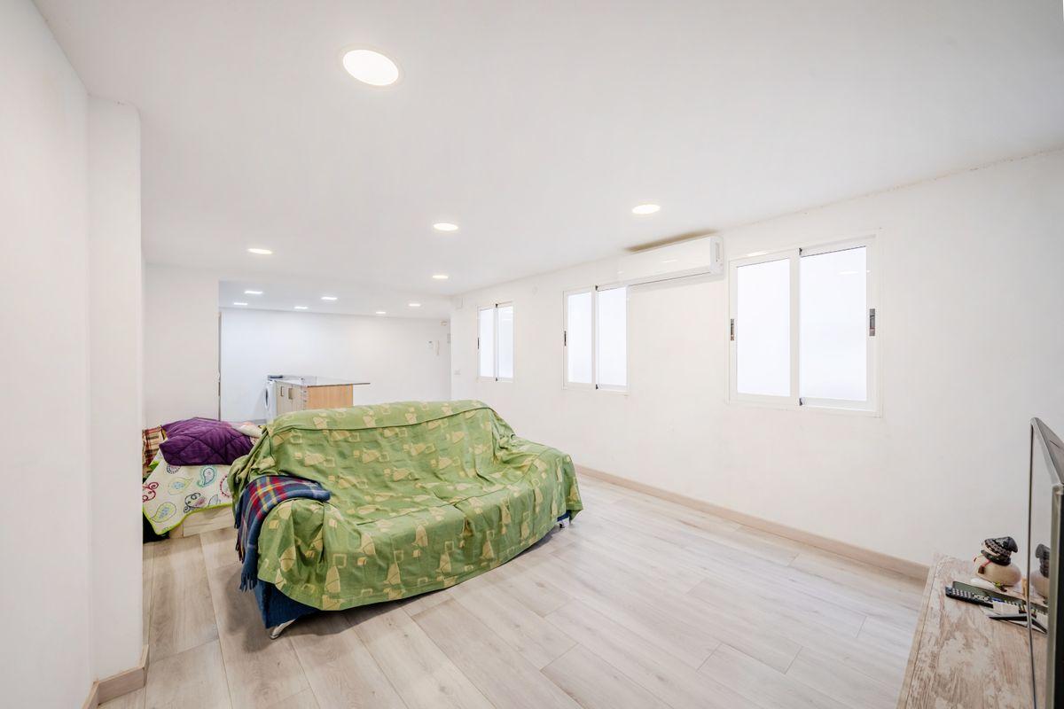 Piso en Venta en Carrer de Salelles - 25