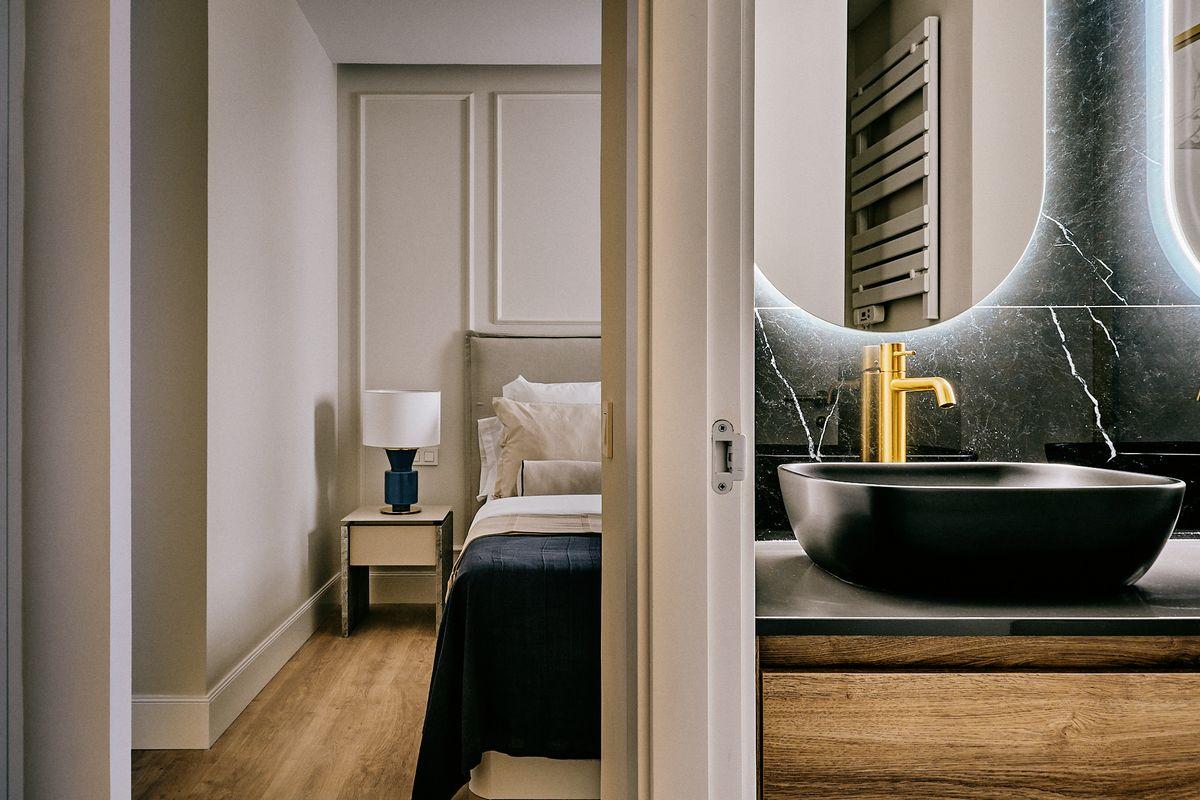 Piso en Venta en Calle de Fernán González - 31