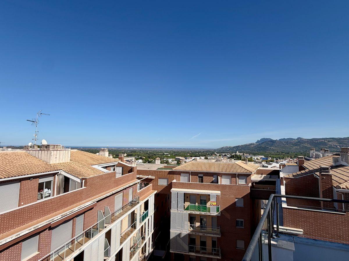 Piso en Venta en Carrer Dénia - 19