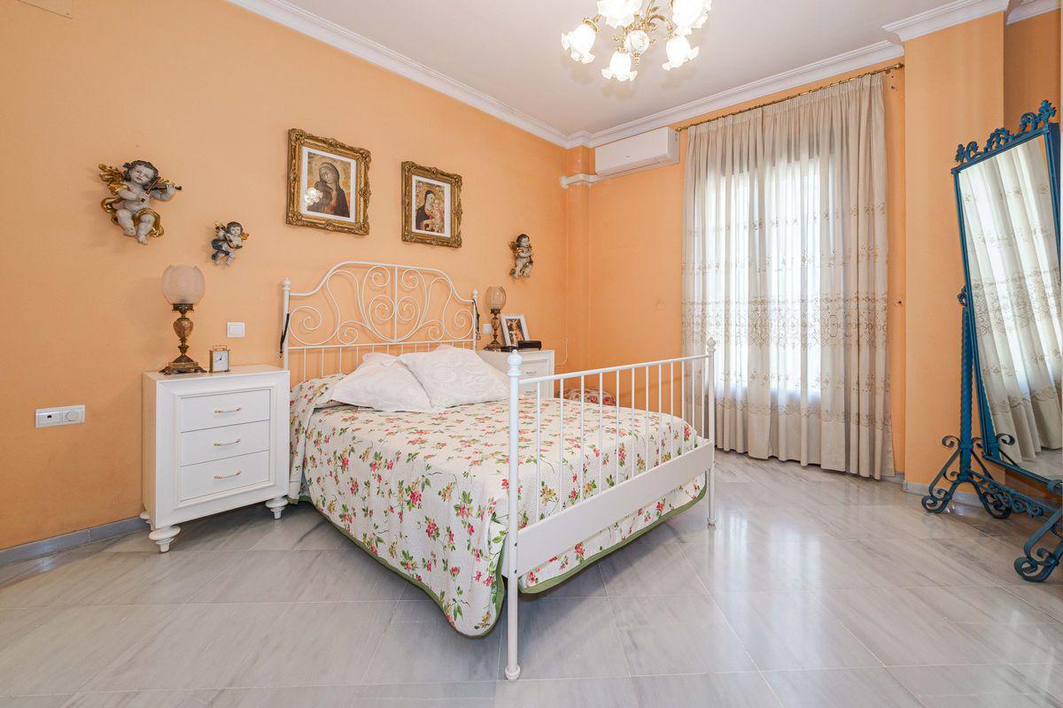 Chalet en Venta en Calle Enrique Flórez - 17