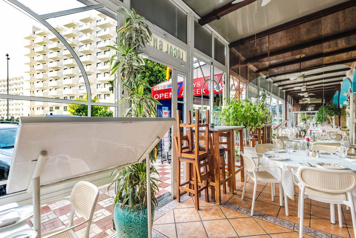 Local Comercial en Venta en Calle Salvador Allende - 6