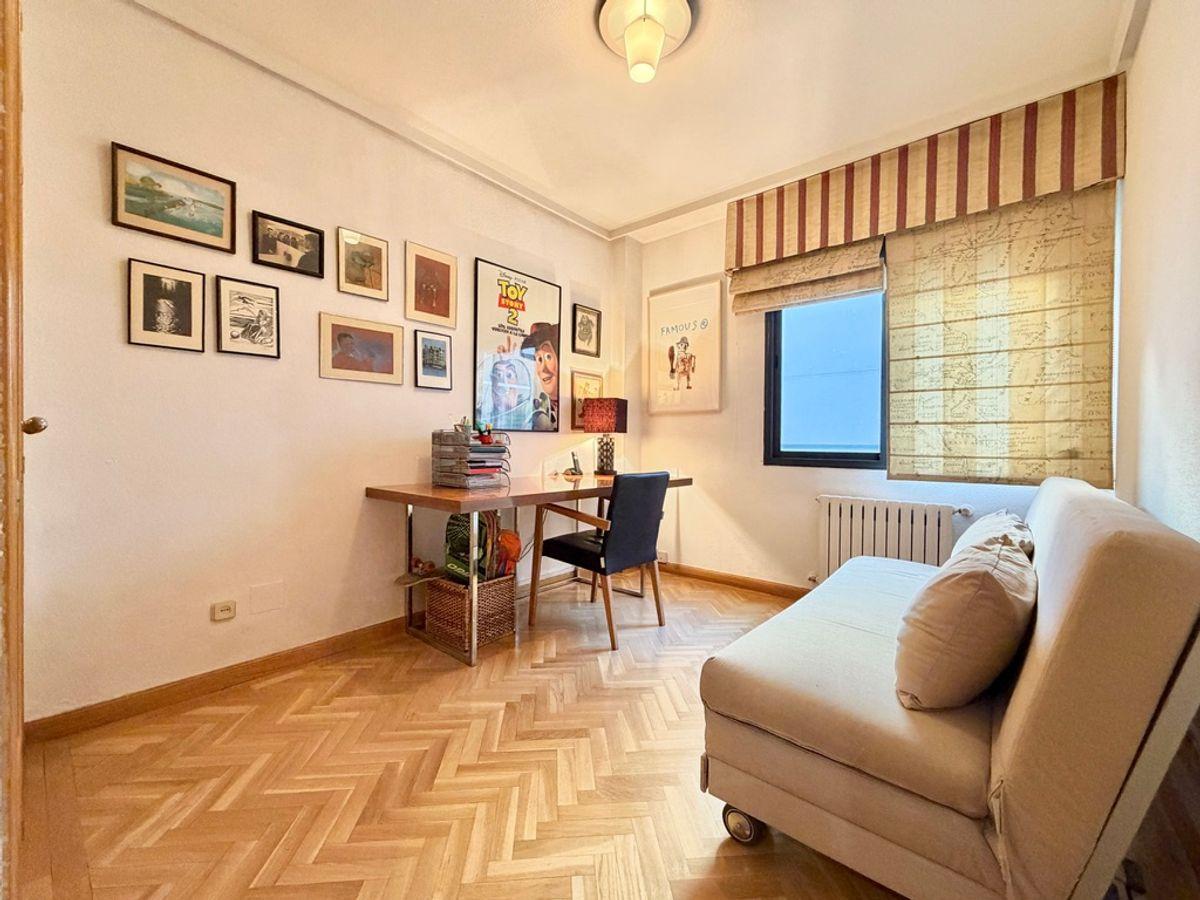 Piso en Venta en Calle Tramontana - 7