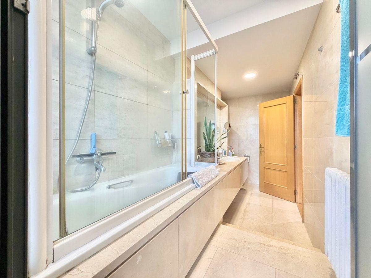 Piso en Venta en Calle Tramontana - 33