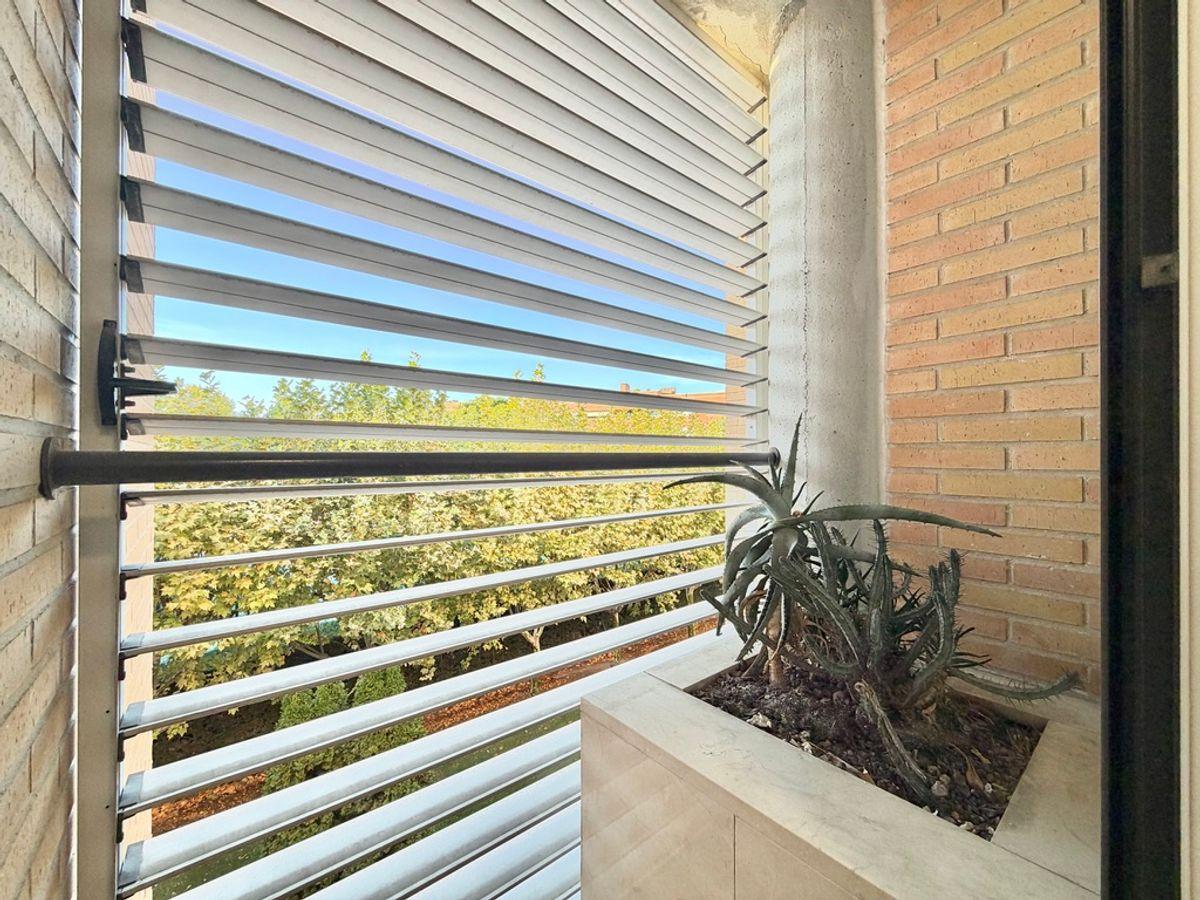 Piso en Venta en Calle Tramontana - 32