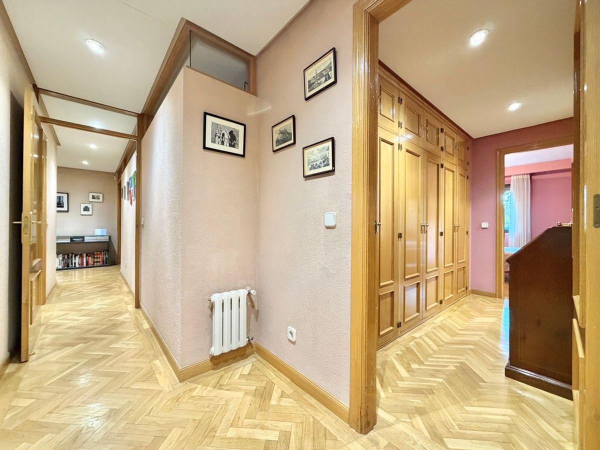 Piso en Venta en Calle Tramontana - 35