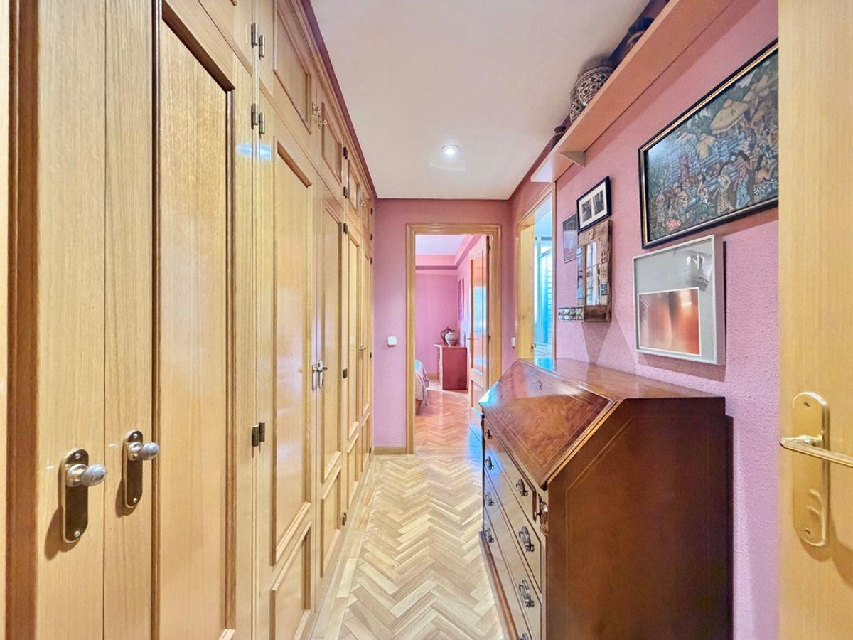 Piso en Venta en Calle Tramontana - 27