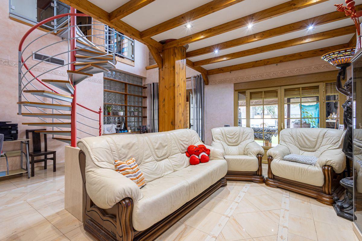 Chalet en Venta en Calle Barriada del Santo - 6