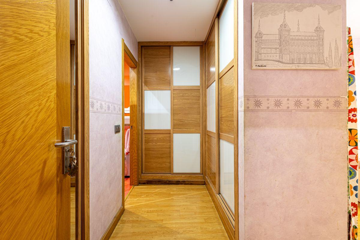 Chalet en Venta en Calle Barriada del Santo - 16