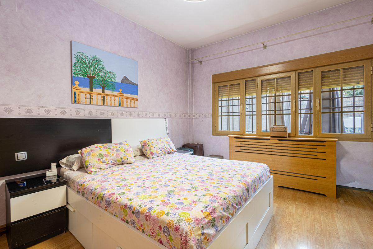 Chalet en Venta en Calle Barriada del Santo - 14