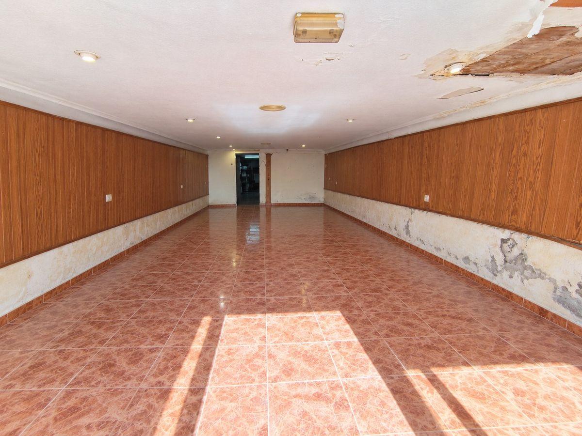 Local Comercial en Venta en Carrer Sol Naixent - 22