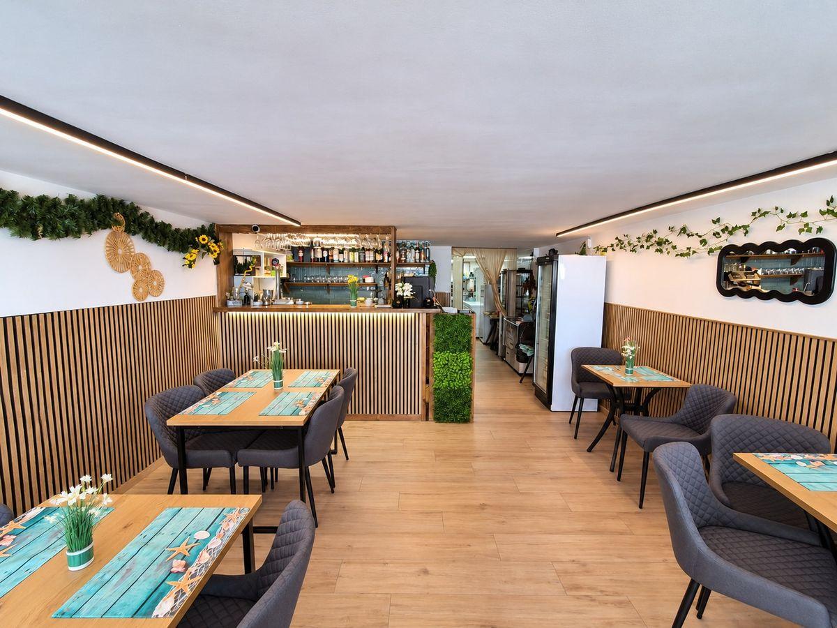 Local Comercial en Venta en Carrer Sol Naixent - 8
