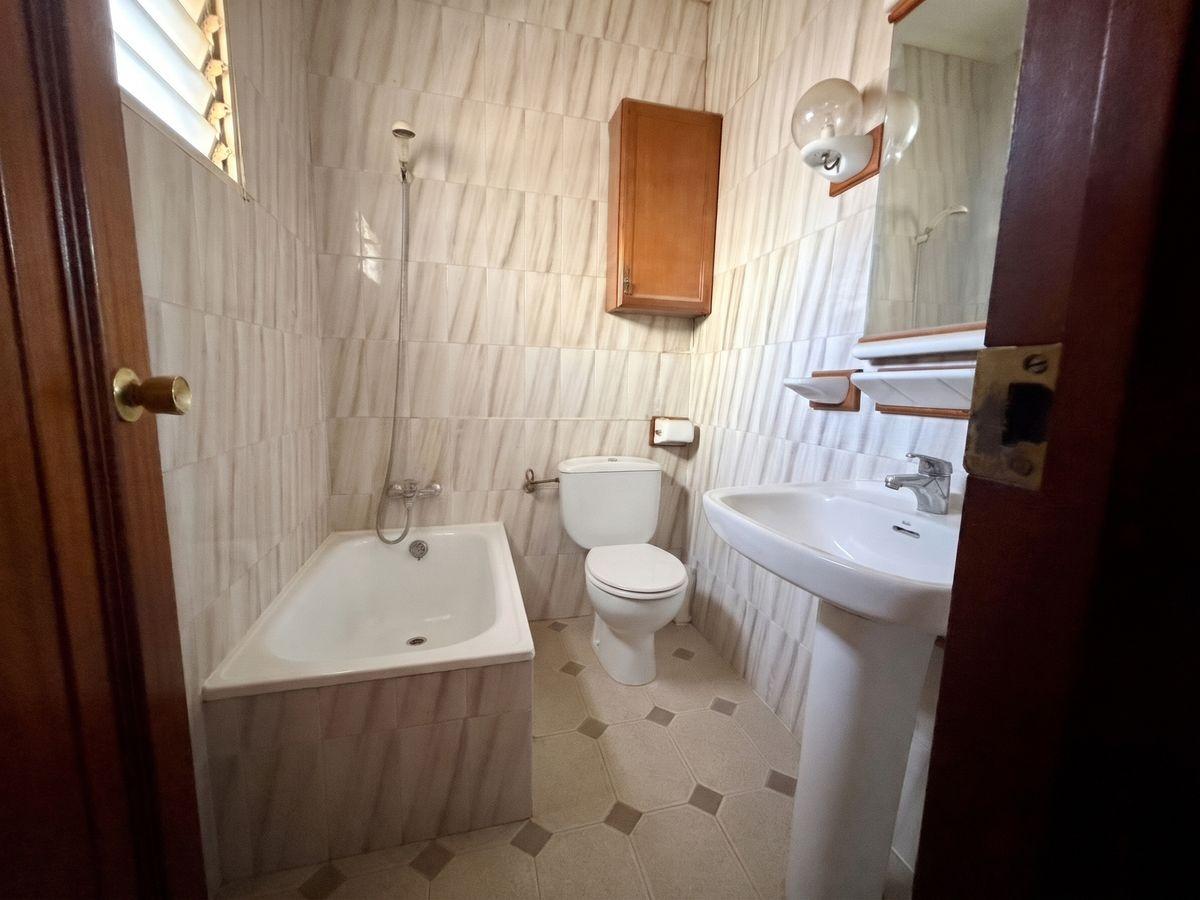 Casa en Venta en Calle Doctor Marañón - 20