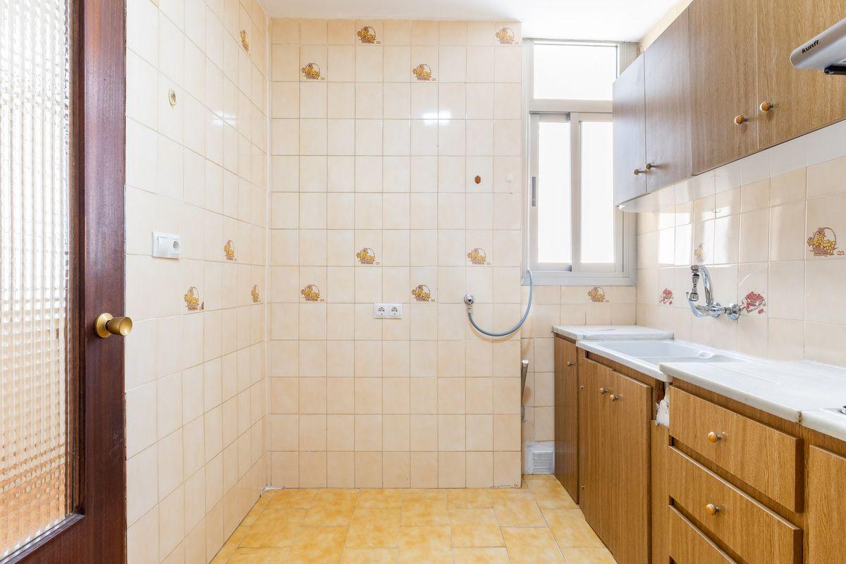 Piso en Venta en Calle Doctor Sanchís Bergón - 10