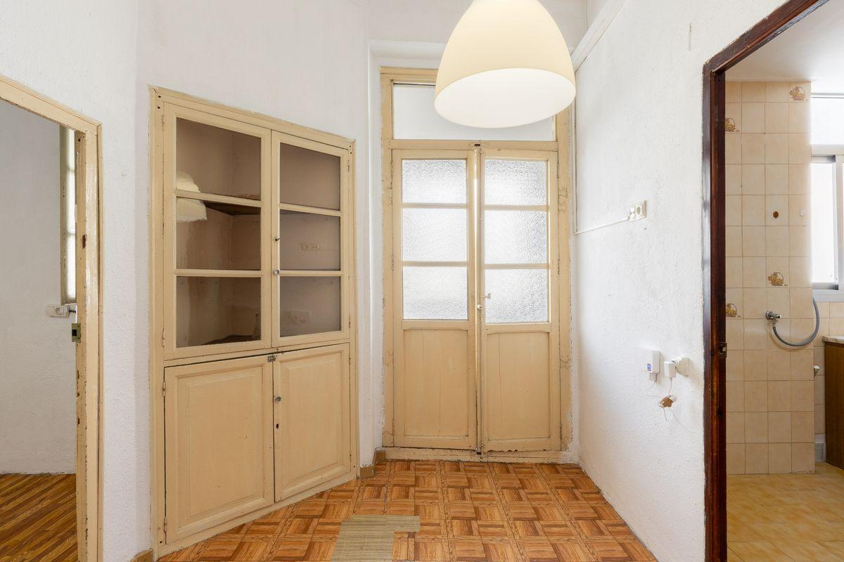 Piso en Venta en Calle Doctor Sanchís Bergón - 13