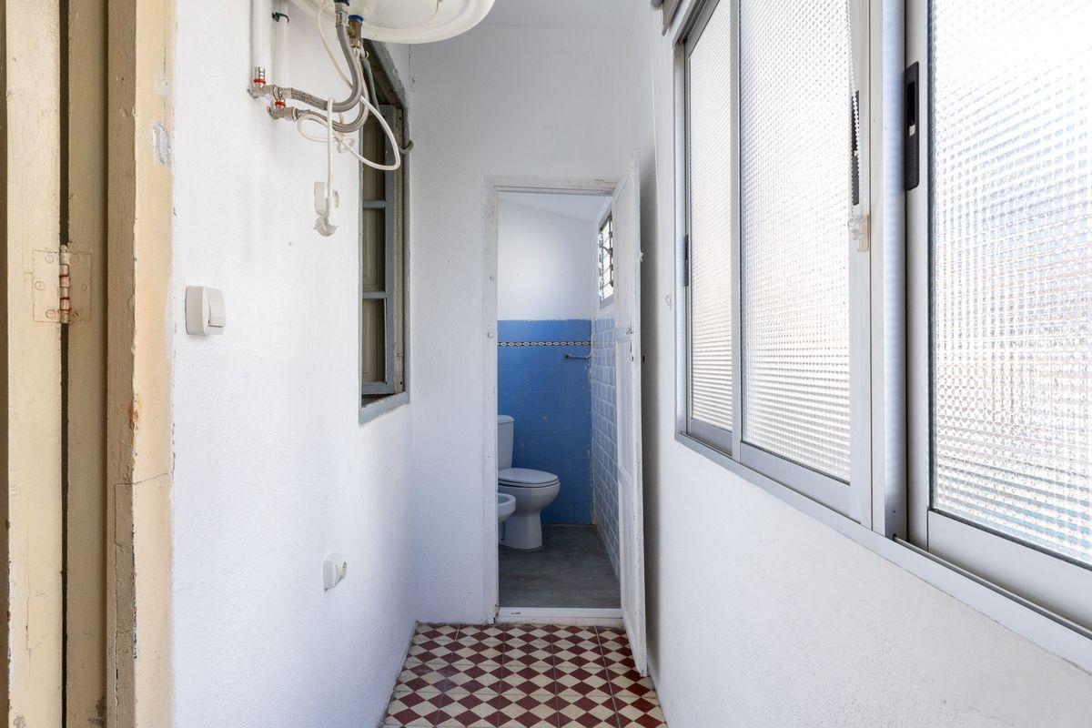 Piso en Venta en Calle Doctor Sanchís Bergón - 23