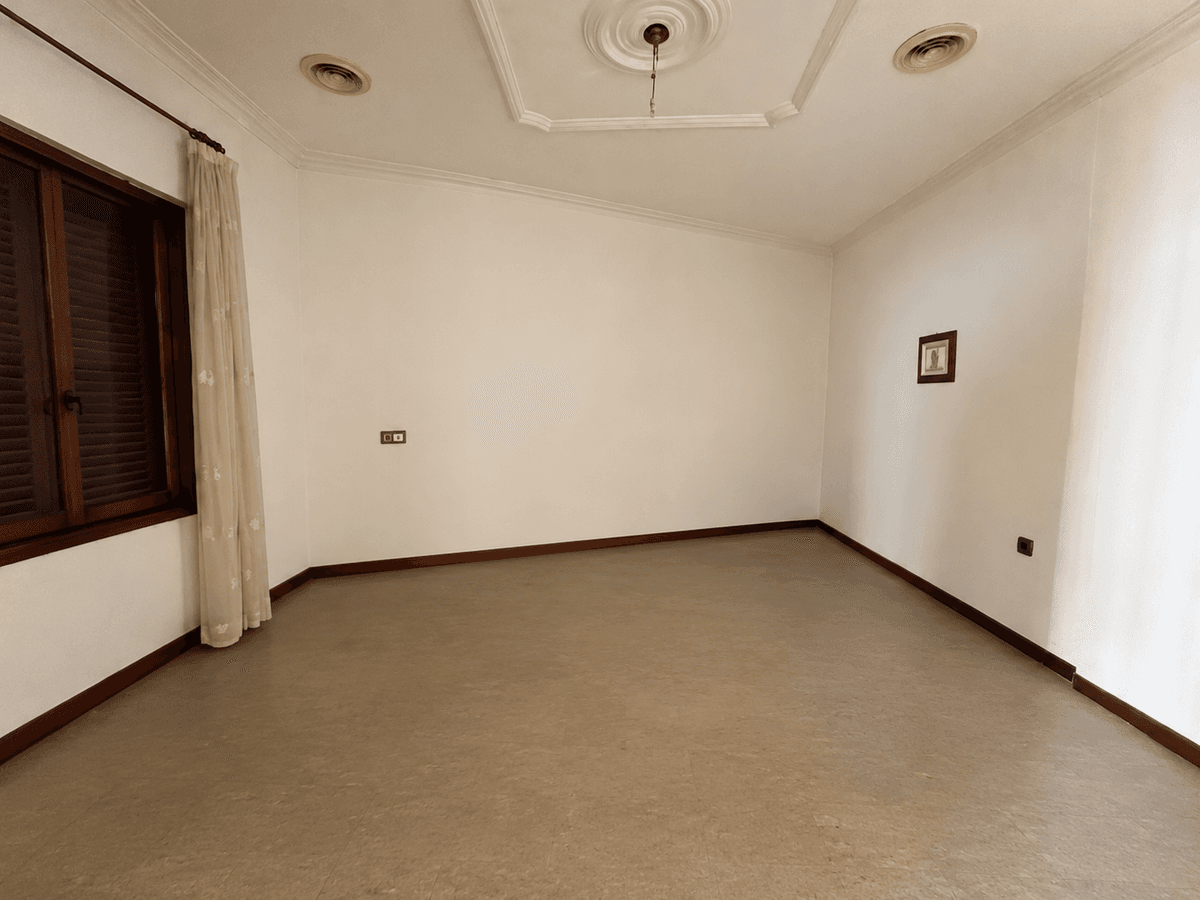 Casa en Venta en Calle Doctor Marañón - 15