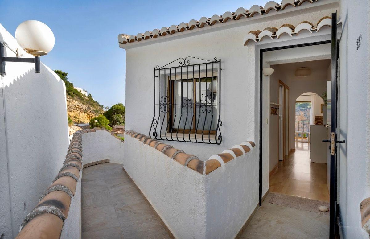 Piso en Venta en Calle Pueblo Atenea - 13