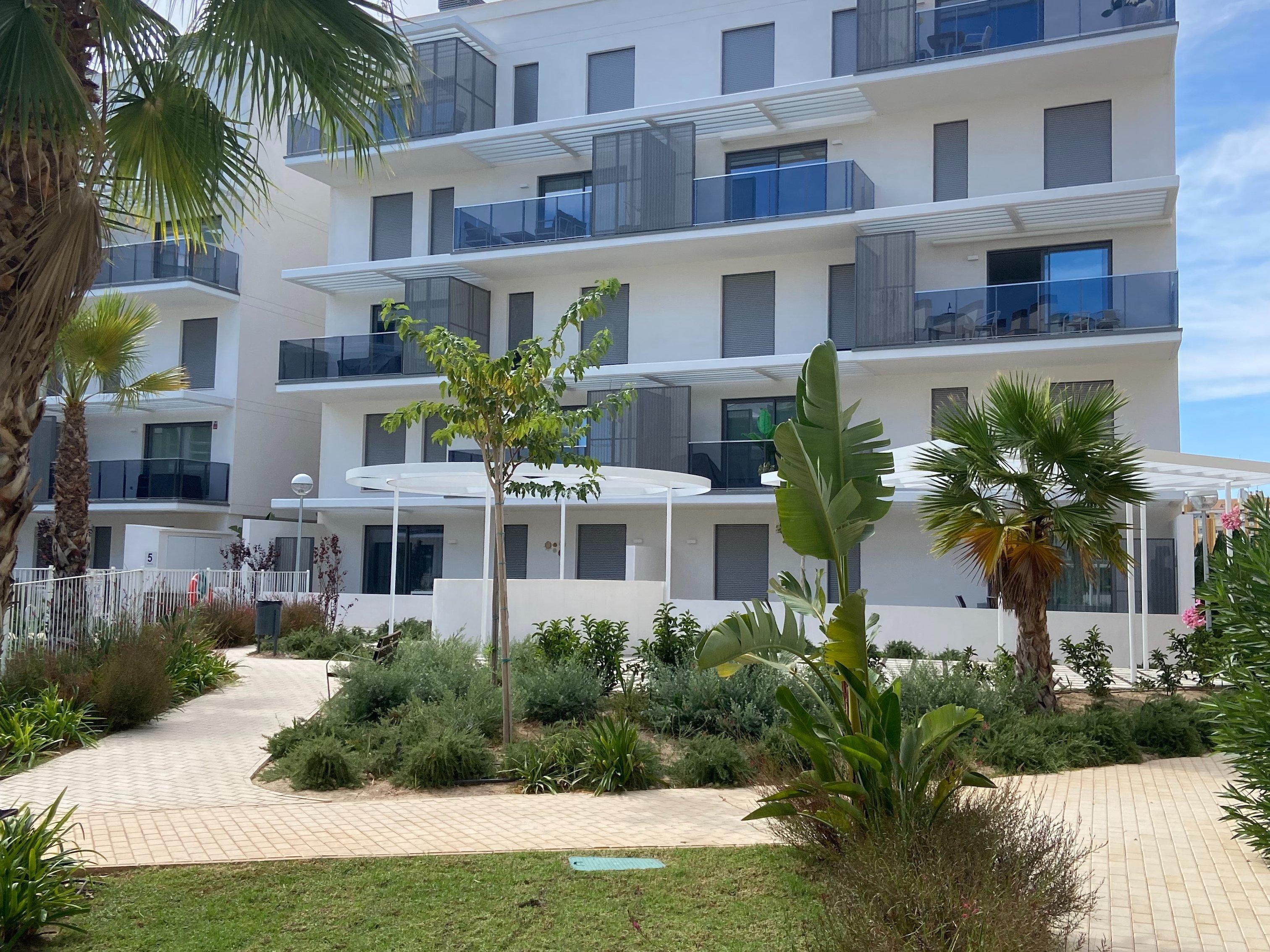 Piso en venta - C. Castor, Dénia  - 34