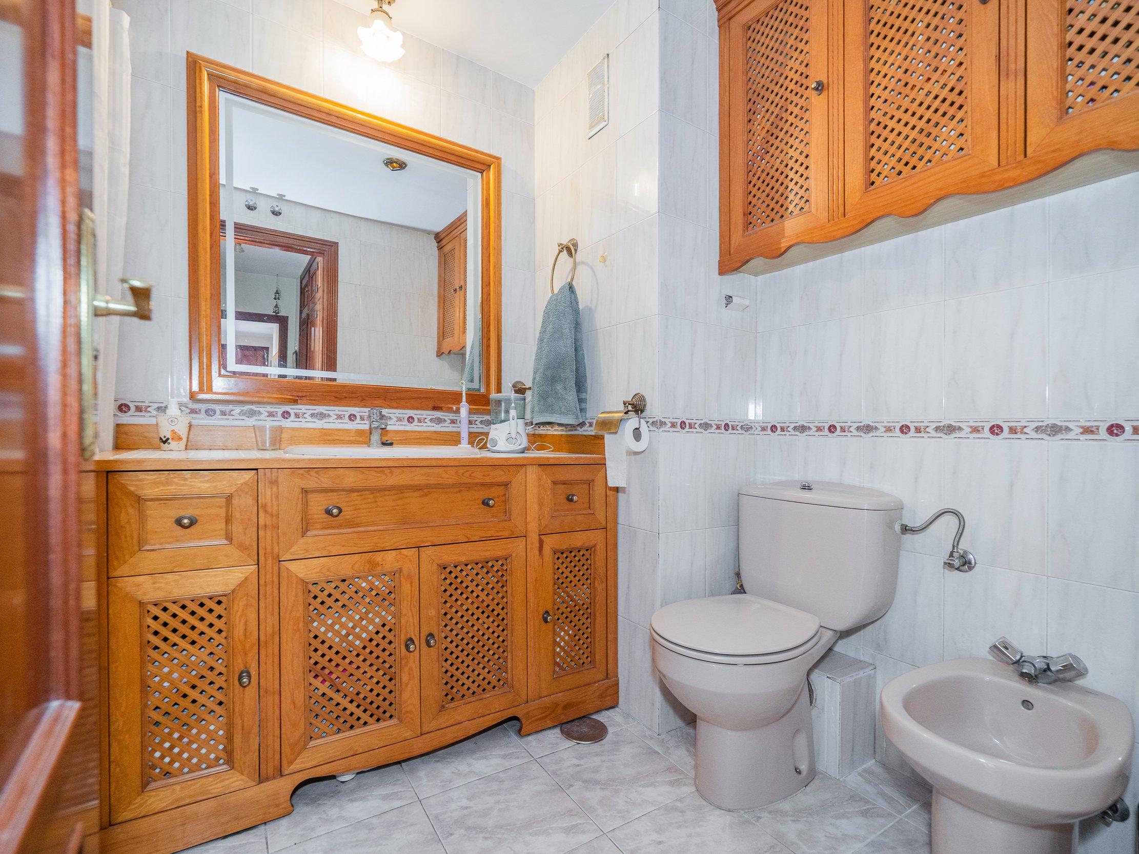 SE VENDE PISO - LAS ROSAS - 18