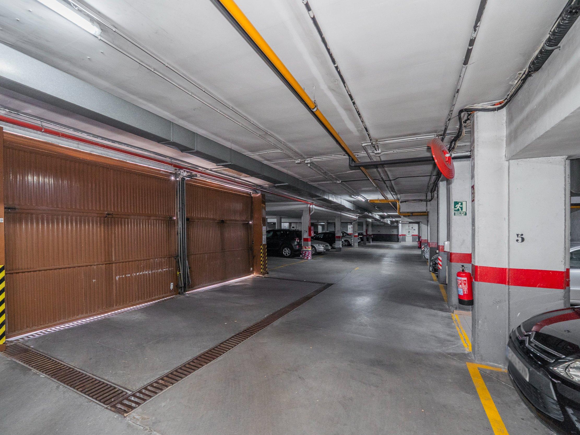 SE VENDE PISO - LAS ROSAS - 37