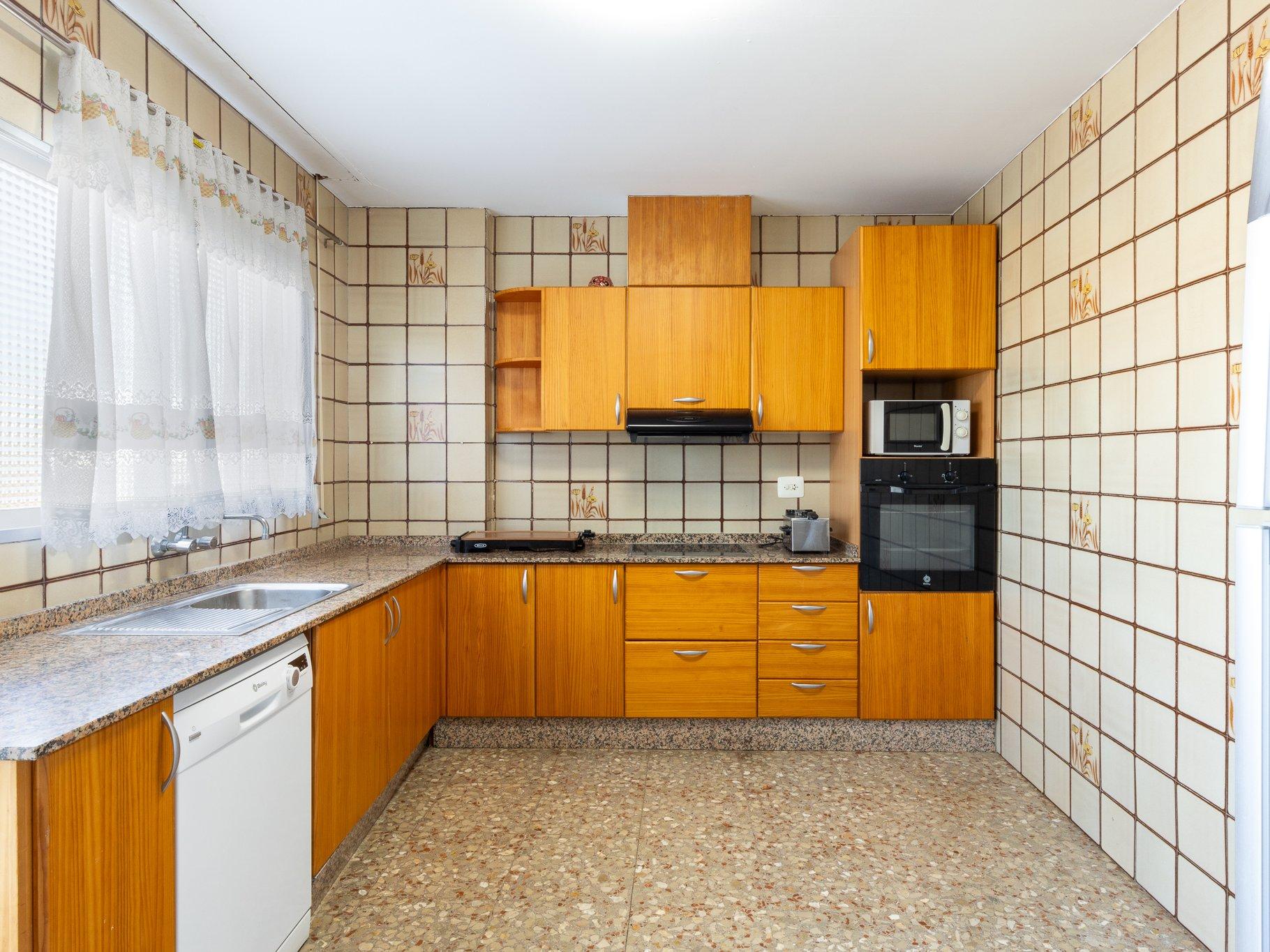 Vivienda en primera planta con piscina privada y gran parcela – Playa de Gandía (L’Ahuir)  - 11