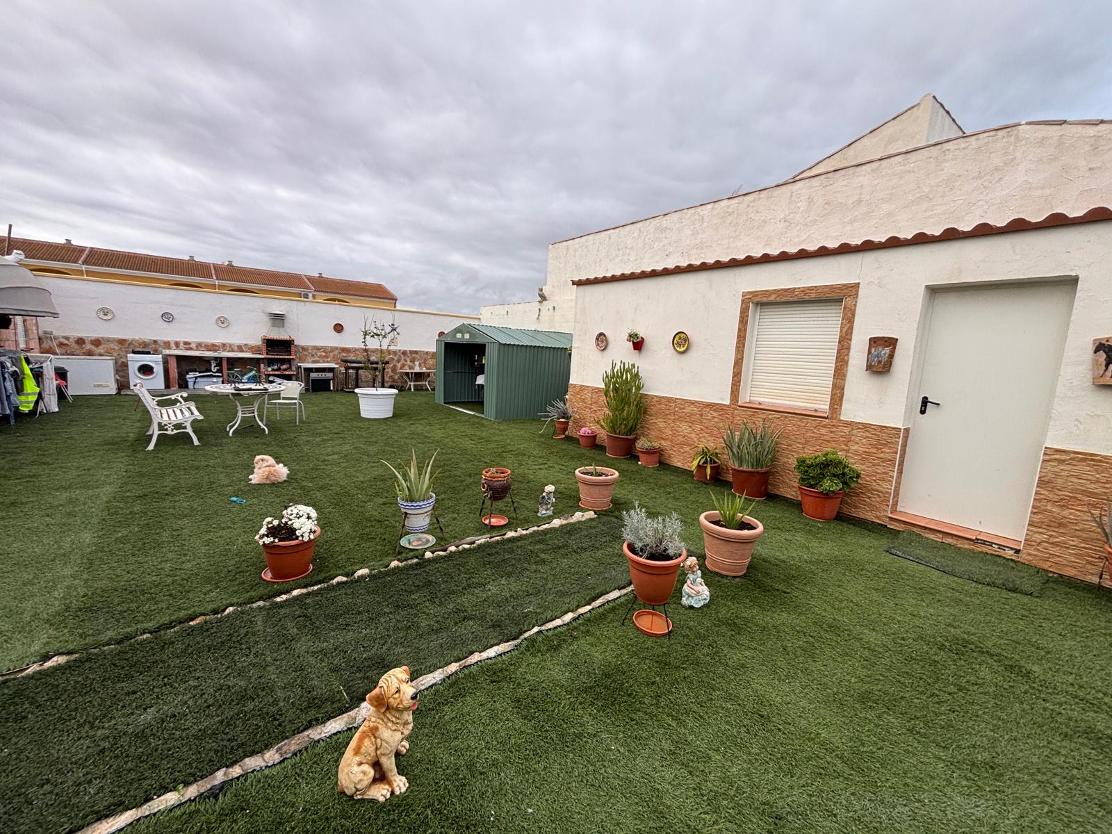 Parcela Urbana de 330m² con Casa en venta en Fuente de Piedra, Málaga - 2